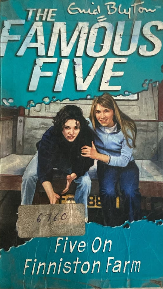 FAMOUS FIVE BY ENID BLYTON FIVE ON FINNISTON FARM