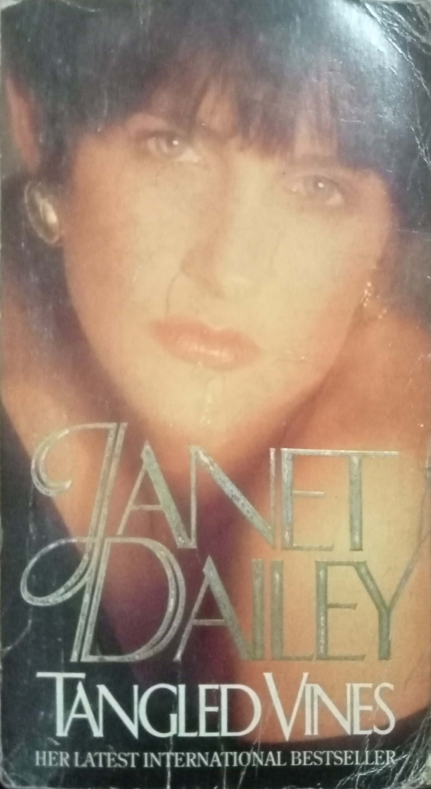 Tangled Vines by Janet Dailey