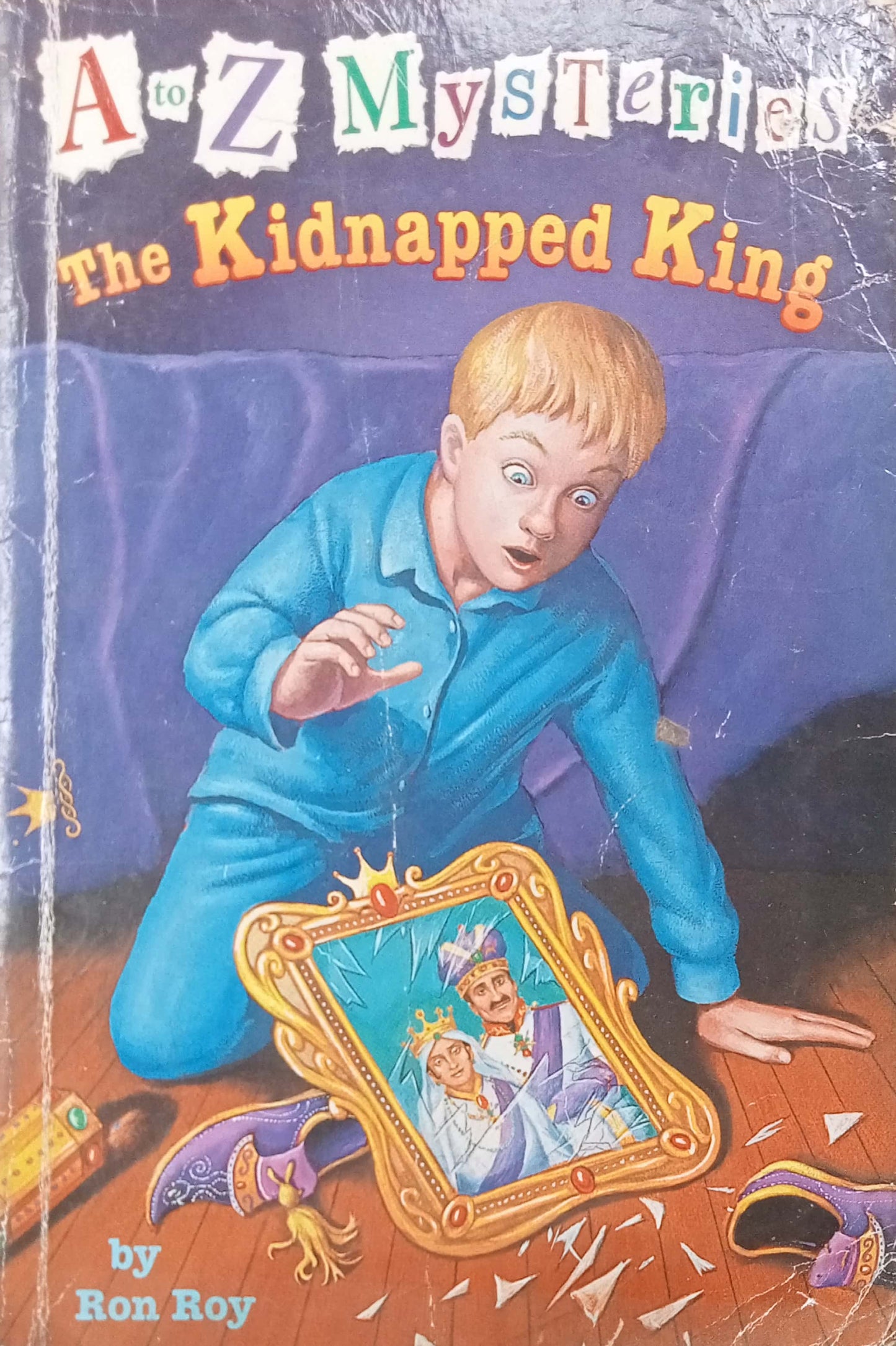 A To Z Mysteries The kidnapped King by Ron Roy