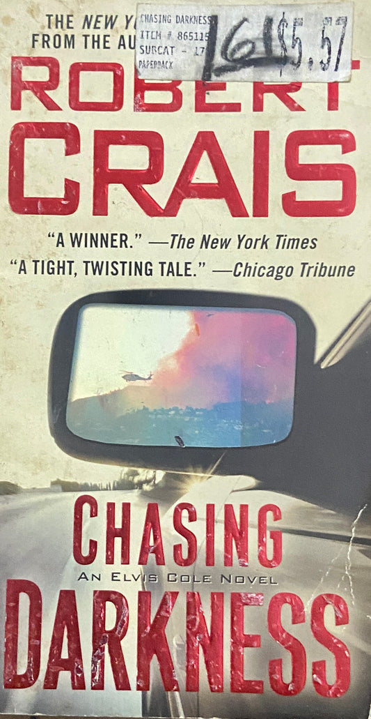 Chasing Darkness by Robert Crais  Inspire Bookspace Books inspire-bookspace.myshopify.com Half Price Books India
